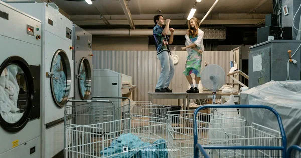 Laundromat Essentials - Best Washing Machine
